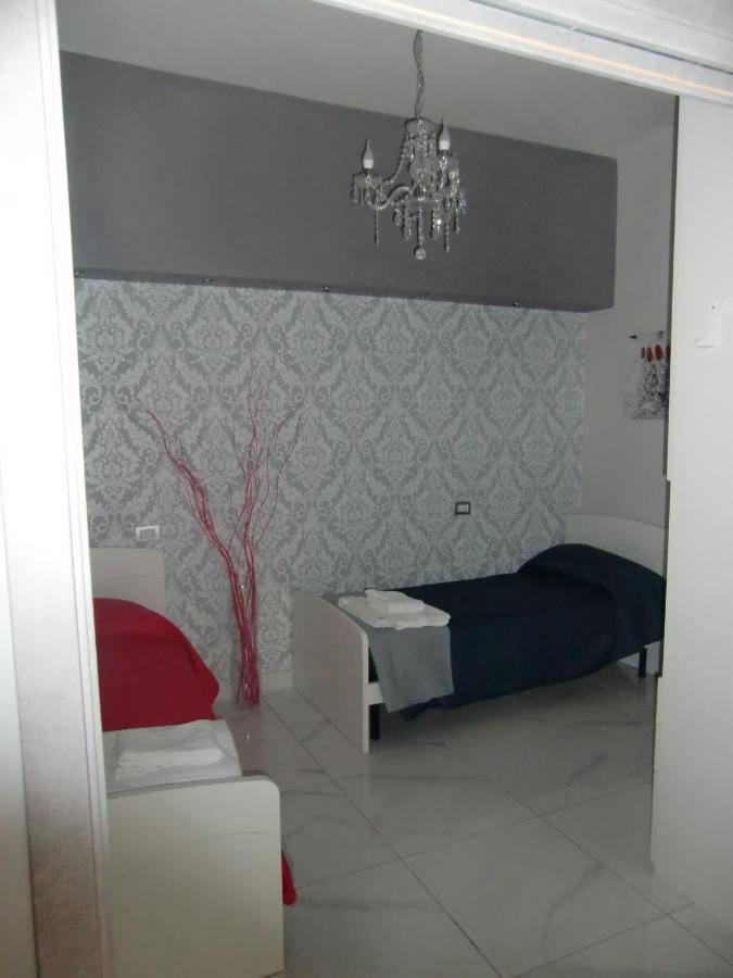 Guesthouse Aaron2 Nápoles Exterior foto